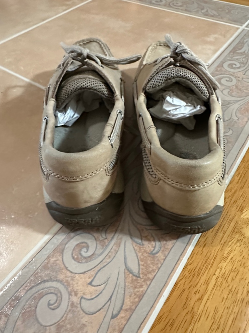 EUC Sperry Beige/Tan Boat Shoes - Classic Lace-Up Deck Moc - Picture 2 of 3